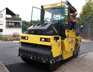 neue BOMAG BW 154 ACP 4v AM Kombiwalze