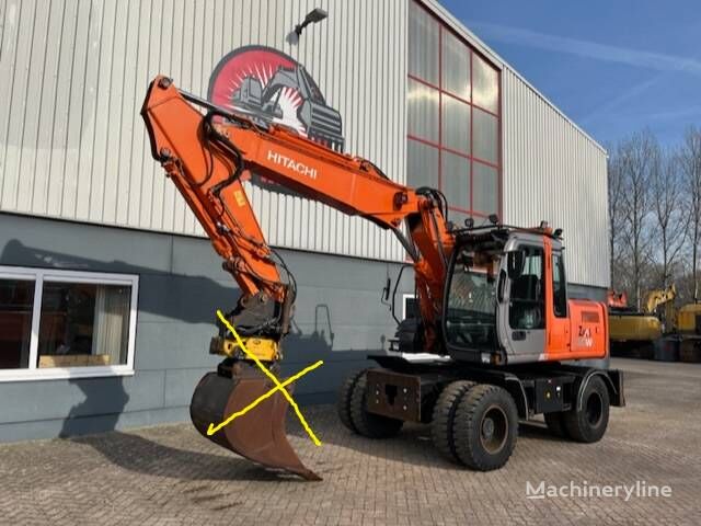 Hitachi ZX130WT with Engcon Mobilbagger