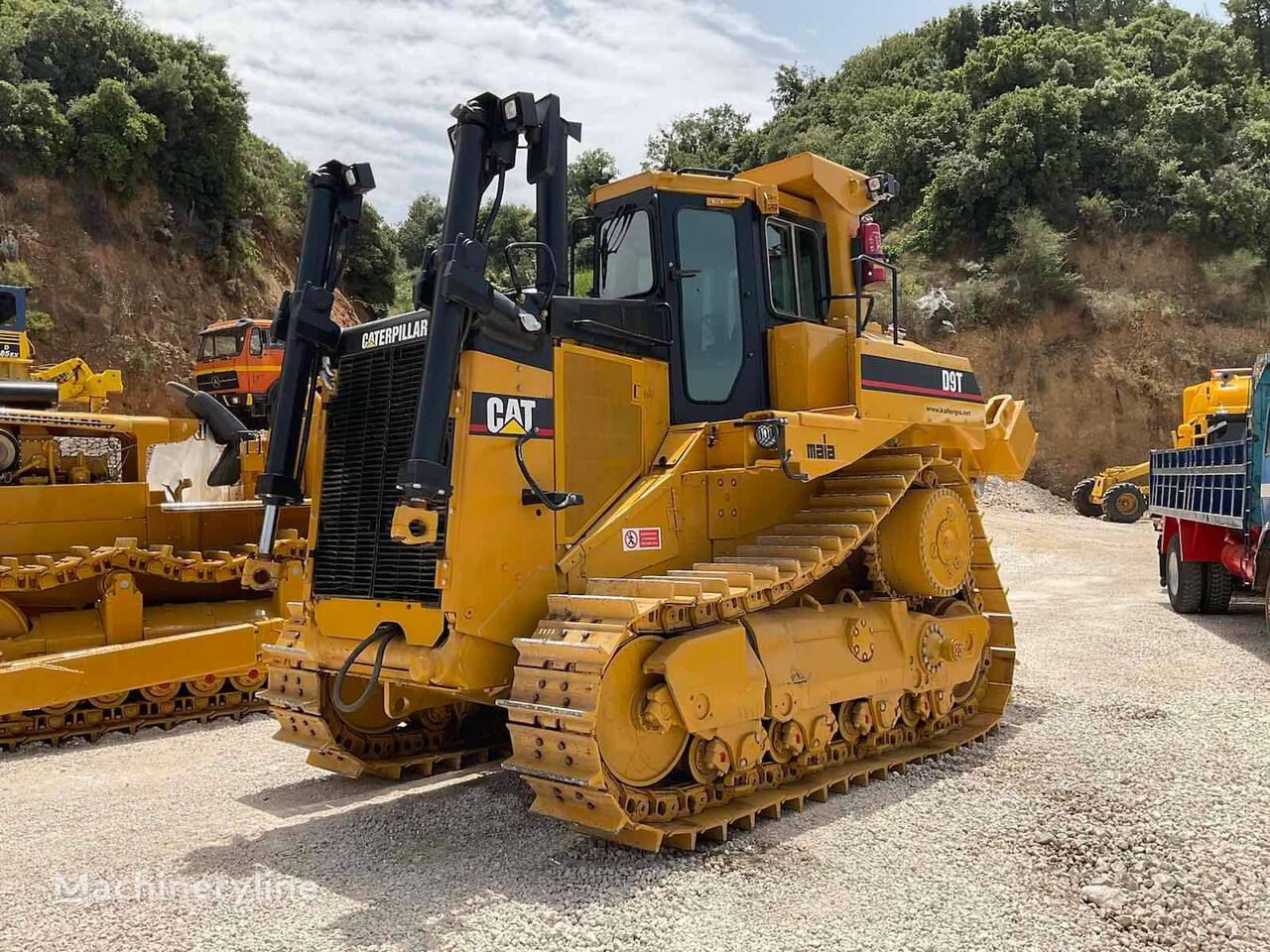 Caterpillar D9N Planierraupe